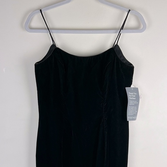 Late Edition | Vintage Dead Stock 80s 90s Timeless Black Velvet Maxi Dress | 8 - Picture 6 of 13